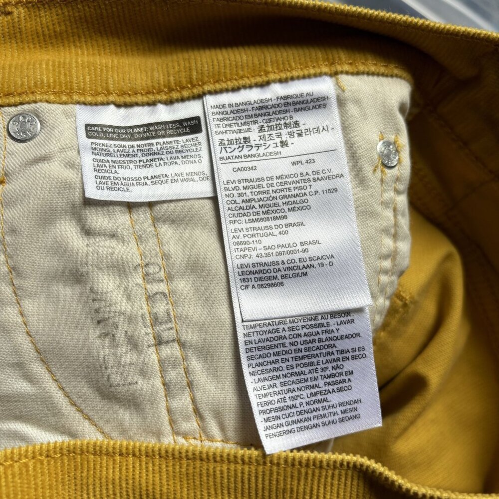 Levis 502 Taper Corduroy Jeans Mens W32 L32 Pants mustard NWT. - Picture 9 of 11